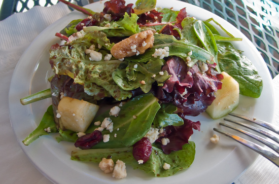 Pizz'a Chicago - Apple Walnut Salad