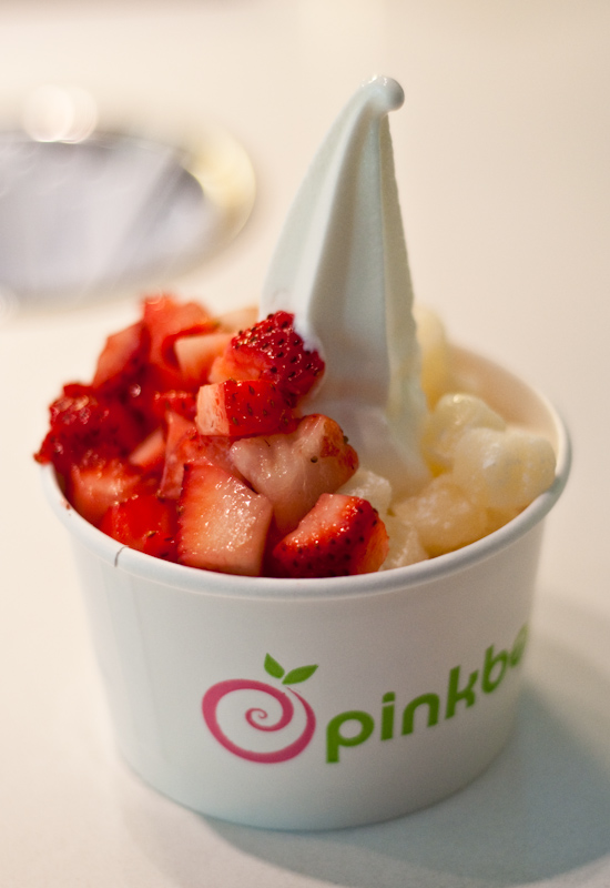 Pinkberry - Original Frozen Yogurt with Strawberries and Mochi