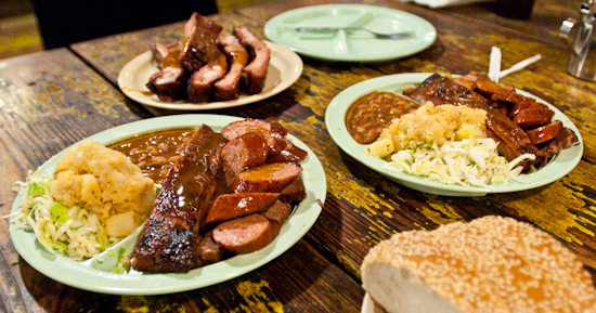 The Salt Lick - Combination Plates and Ribs