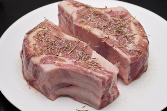 Seasoned veal rib chops