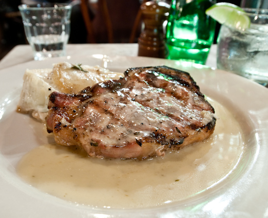 Justine's Brasserie - Cote de Porc