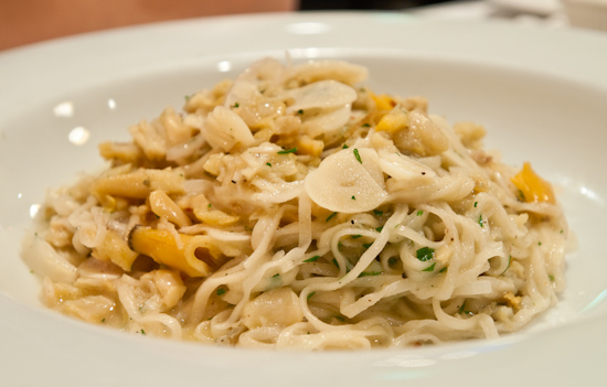 Spaghetti with clam sauce