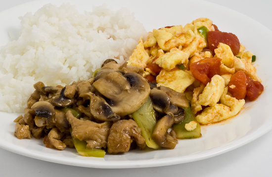 mushrooms with chicken tenders, tomato and eggs, and white rice