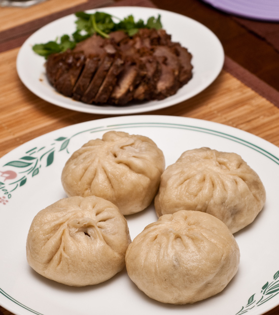 Daikon buns and soy sauce cooked pork